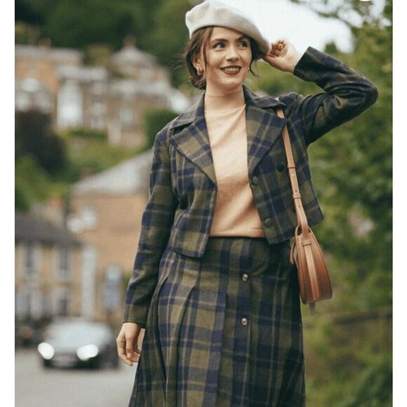 Timeless London Green Plaid Cropped Woolen Blazer Size 16 - Picture 4 of 8